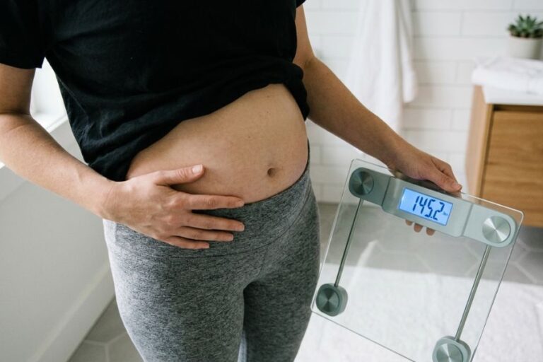 Can Bloating Cause Weight Gain? What the Scale Is Really Showing